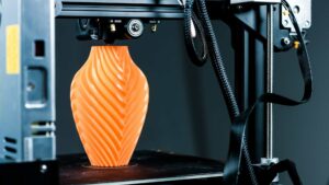vase en impression 3d orange