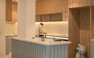 Rénover une maison ancienne : comment préserver le charme tout en modernisant l&rsquo;intérieur